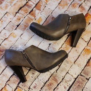 Sexy Ankle Bootie Snake 6.5